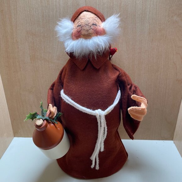 Large Vintage AnnaLee Folk Art Monk or Frier Doll with Jug & Cardinal - Picture 4 of 13